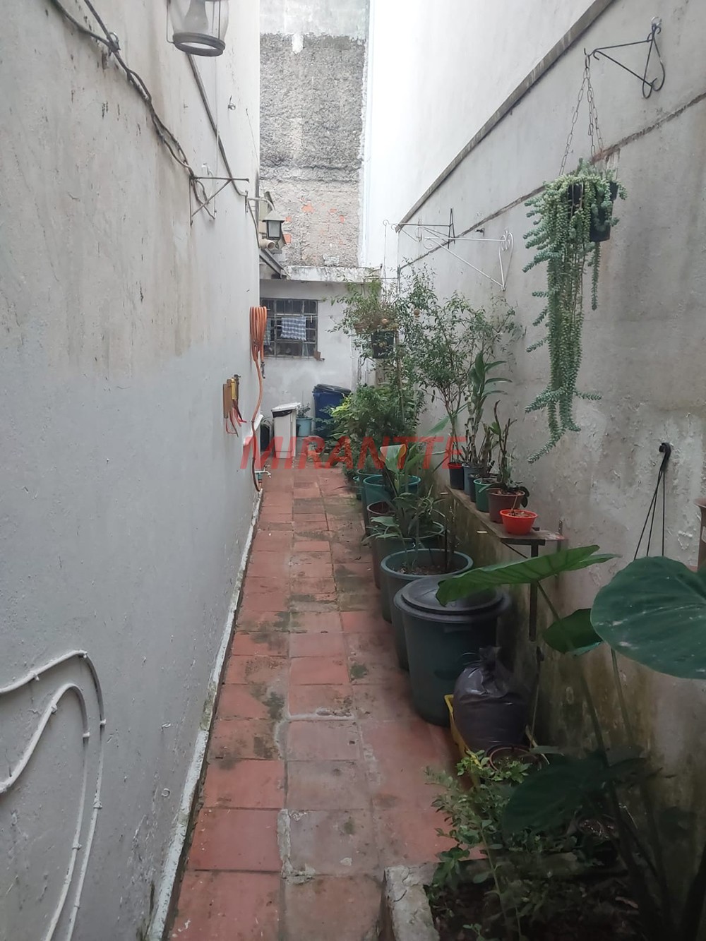 Sobrado de 180m² com 2 quartos em Parque Casa De Pedra