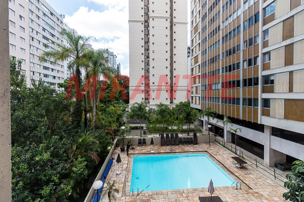 Apartamento com 3 quartos em Itaim Bibi
