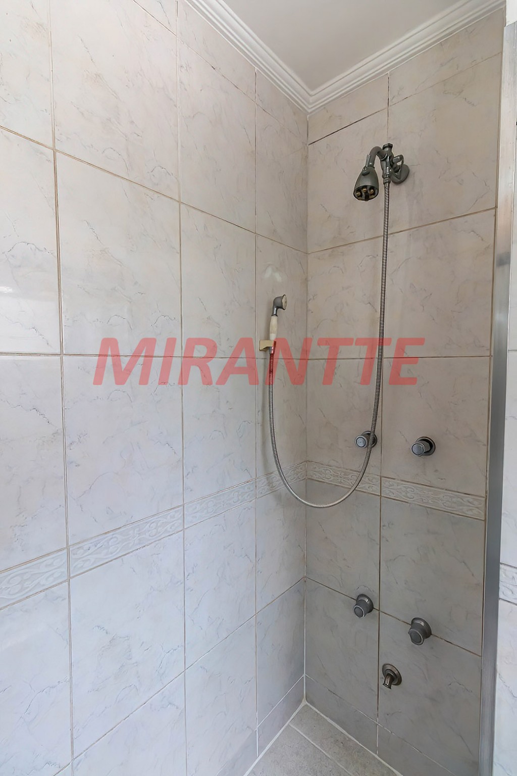Apartamento com 3 quartos em Itaim Bibi