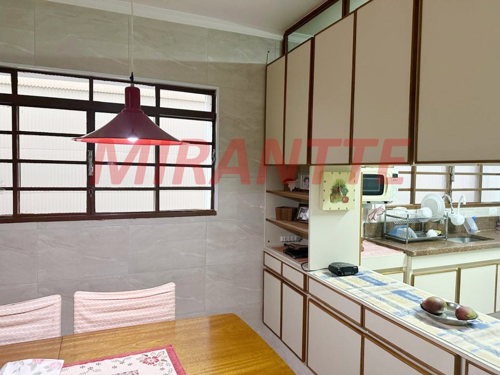 Sobrado de 162m² com 3 quartos em Horto Florestal
