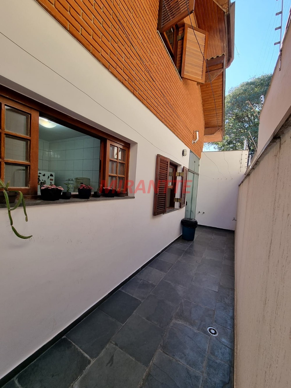 Sobrado de 276m² com 3 quartos em Mandaqui