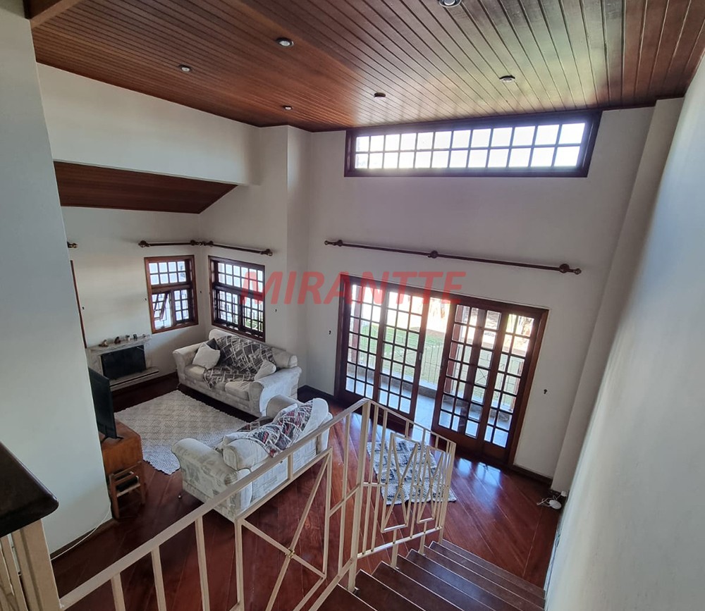 Sobrado de 276m² com 3 quartos em Mandaqui