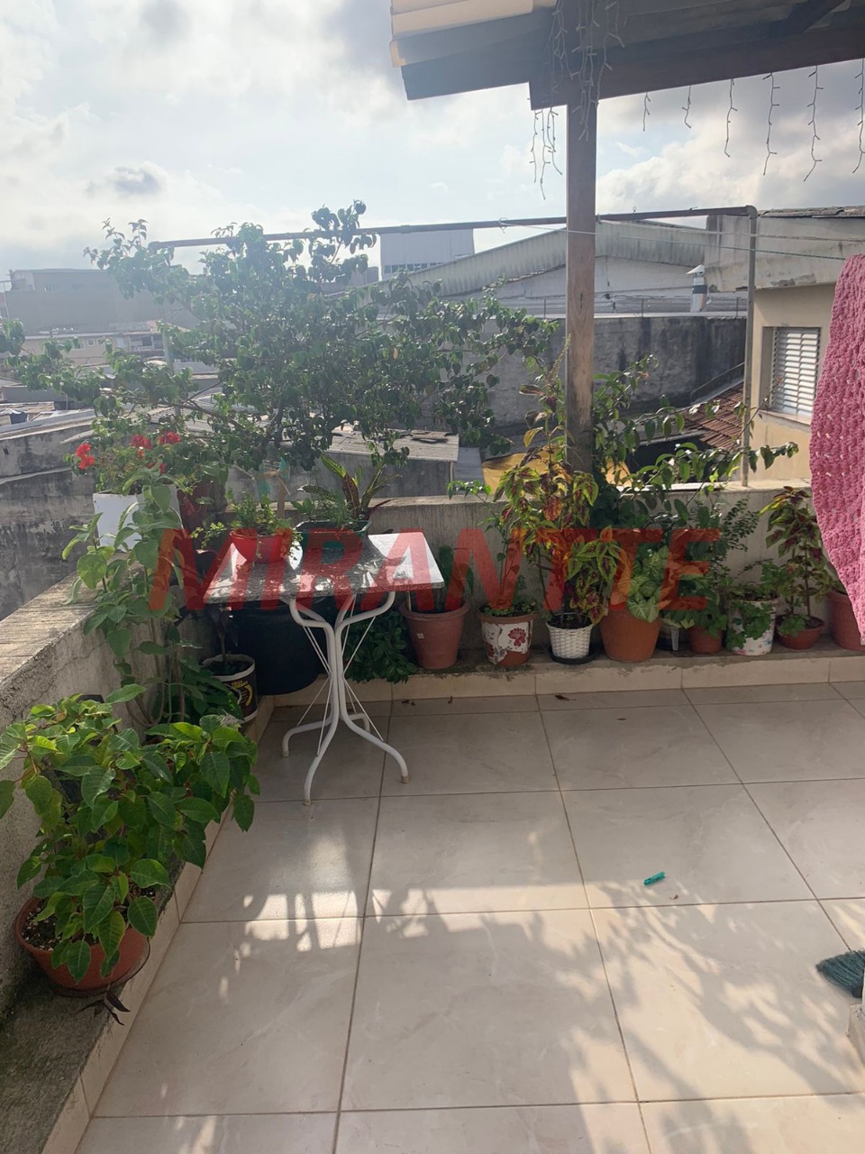 Comercial de 648m² em Casa Verde Alta
