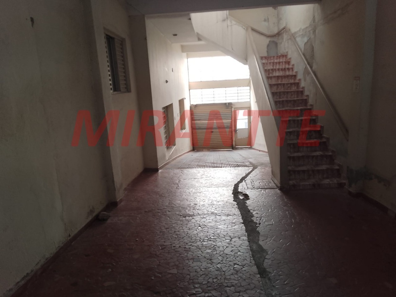 Comercial de 648m² em Casa Verde Alta