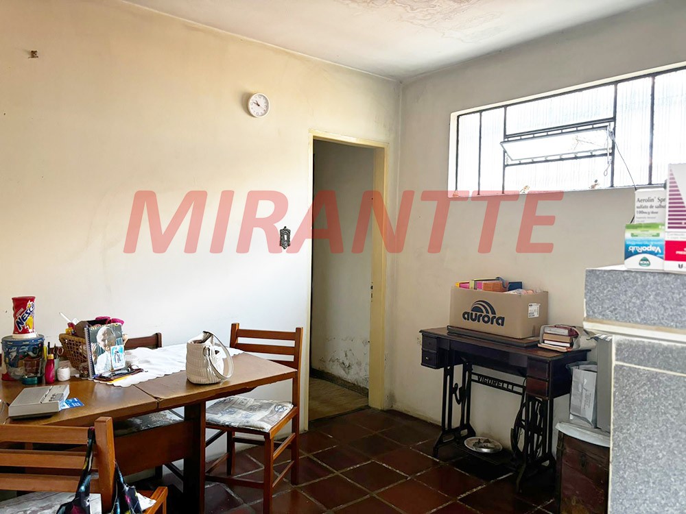 Casa terrea de 82m² com 2 quartos em Água Fria