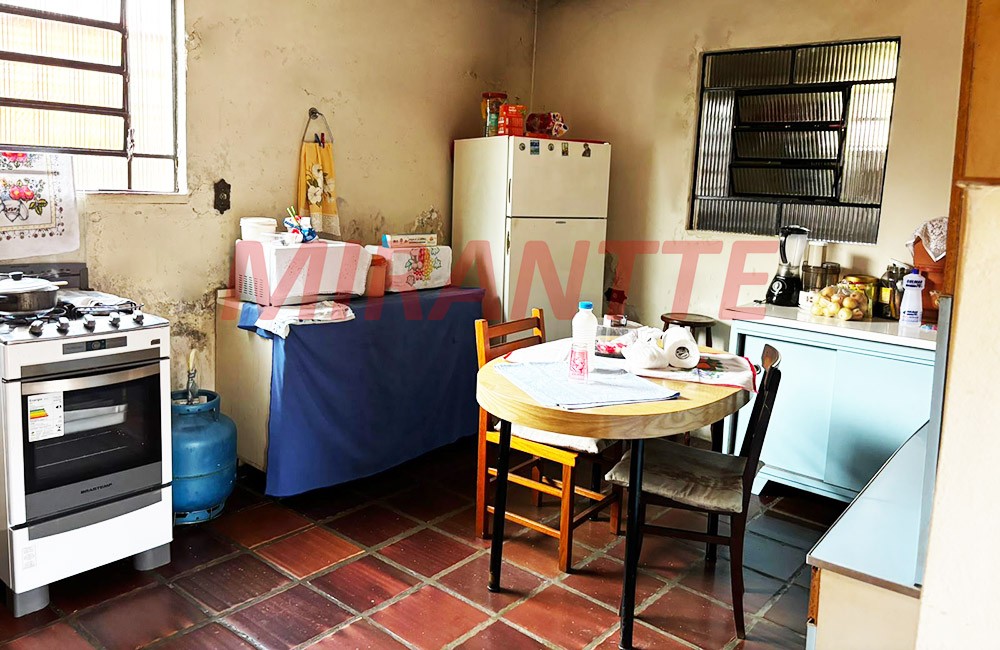 Casa terrea de 82m² com 2 quartos em Água Fria