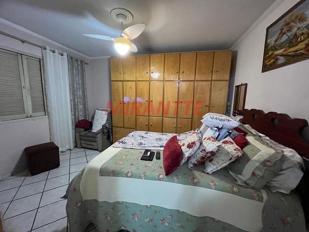 Sobrado de 290m² com 4 quartos em Vila Nova Cachoeirinha