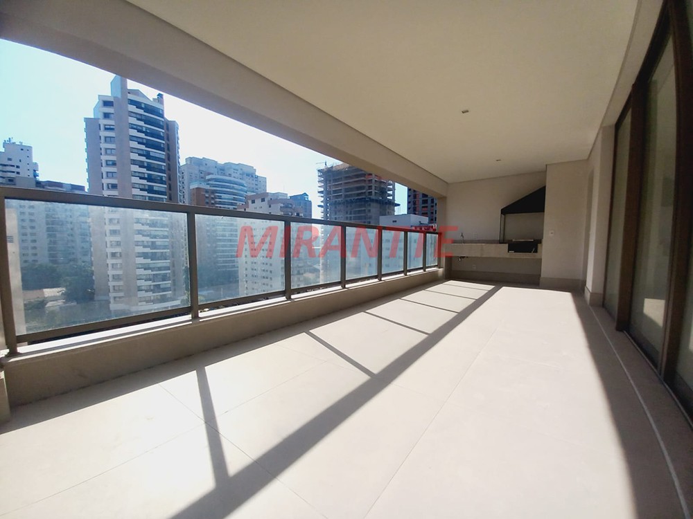 Apartamento de 158m² com 3 quartos em Perdizes