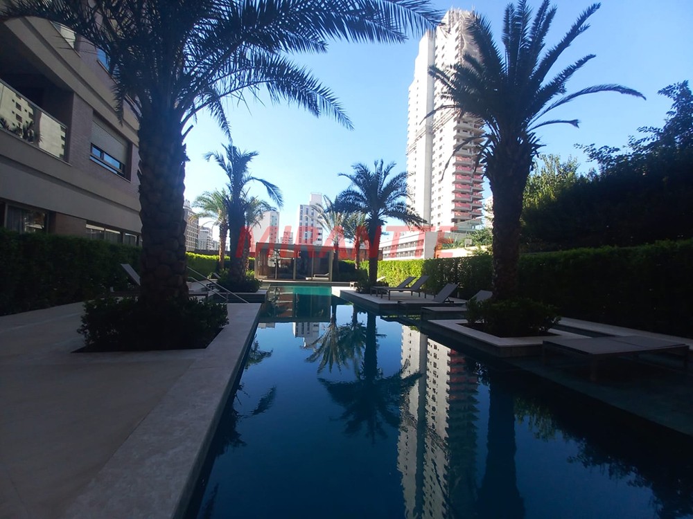 Apartamento de 158m² com 3 quartos em Perdizes