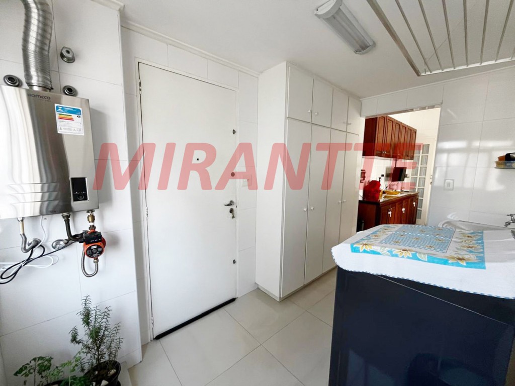 Cobertura de 340m² com 5 quartos em Perdizes