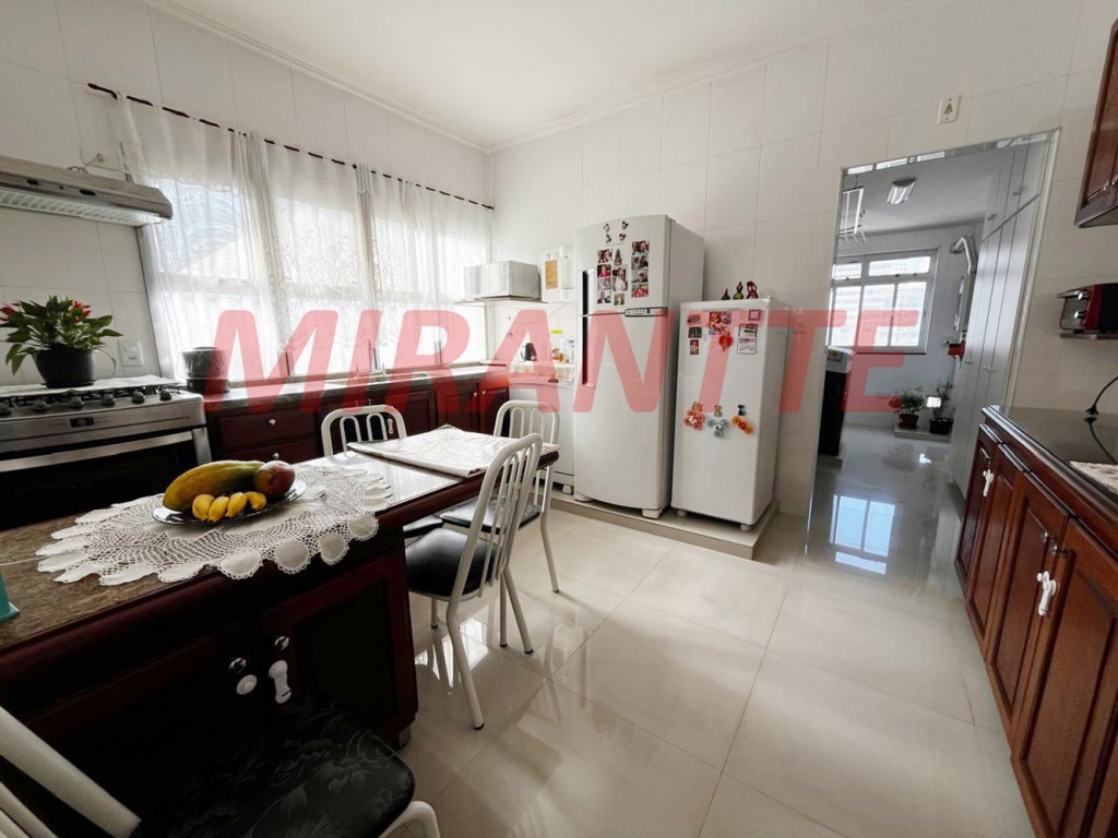 Cobertura de 340m² com 5 quartos em Perdizes