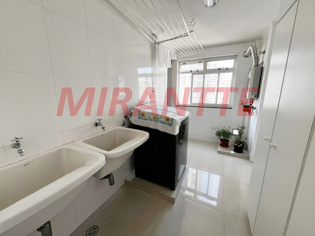 Cobertura de 340m² com 5 quartos em Perdizes