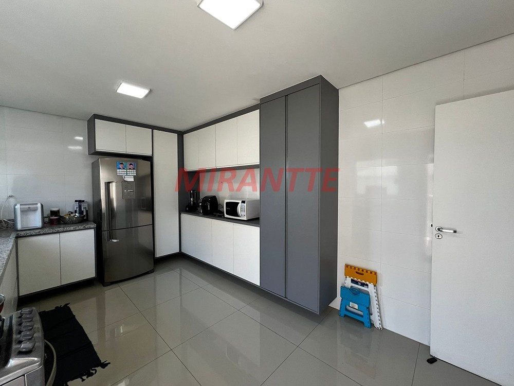 Sobrado de 188m² com 3 quartos em Imirim