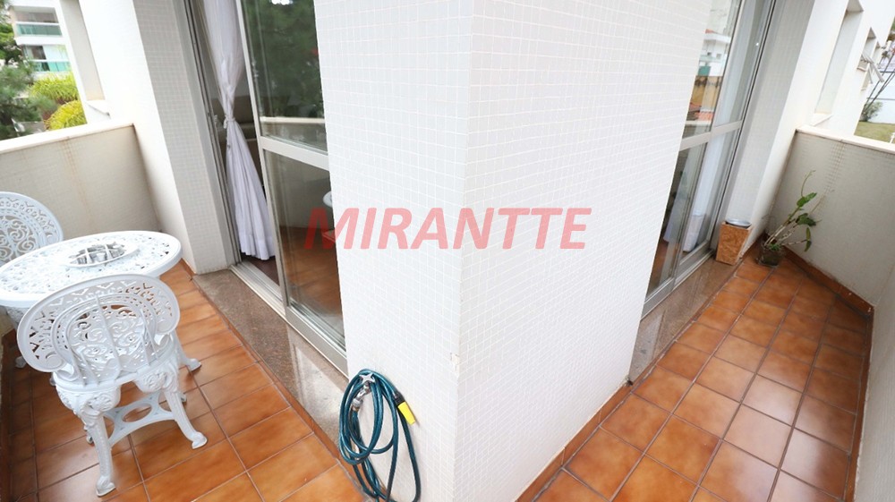 Apartamento de 182m² com 4 quartos em Santana