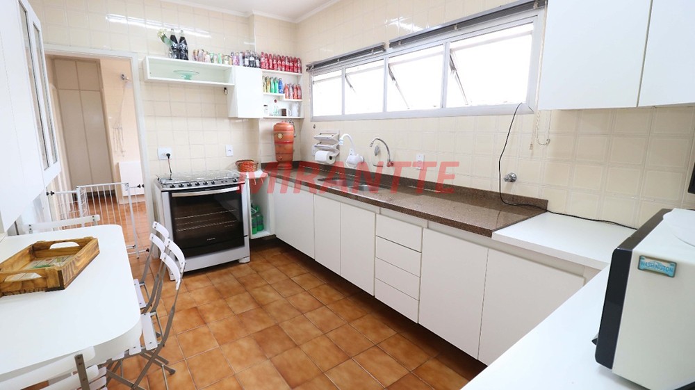 Apartamento de 182m² com 4 quartos em Santana