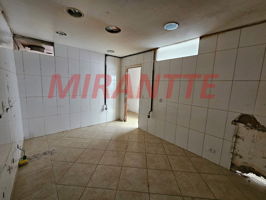 Comercial de 350m² em Santa Teresinha