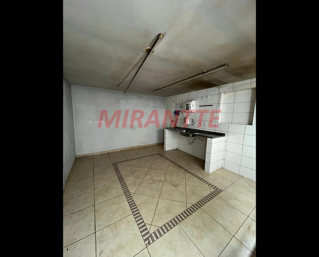 Comercial de 350m² em Santa Teresinha