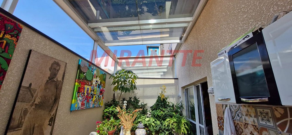 Cond. fechado de 325m² com 3 quartos em Santa Terezinha
