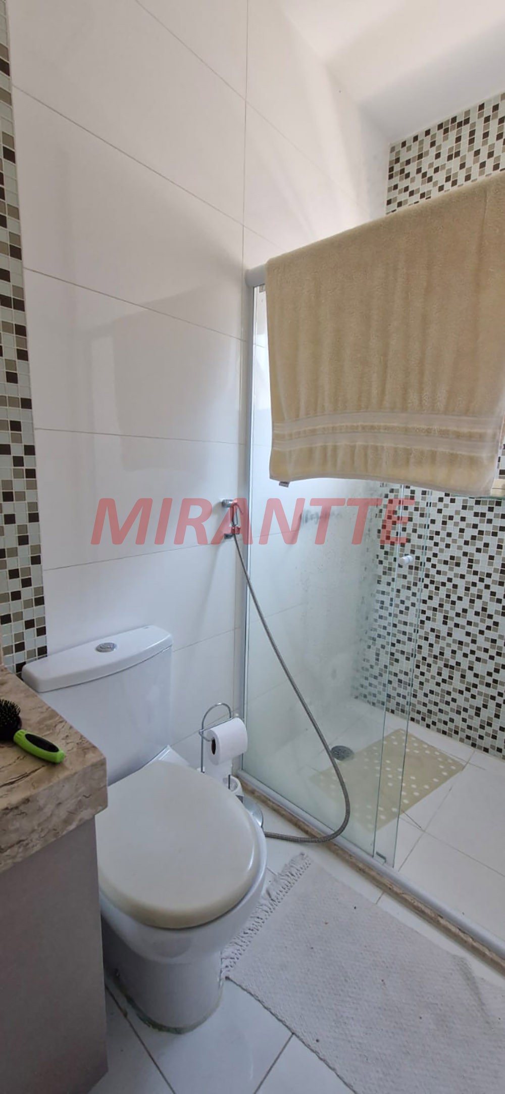 Cond. fechado de 325m² com 3 quartos em Santa Terezinha