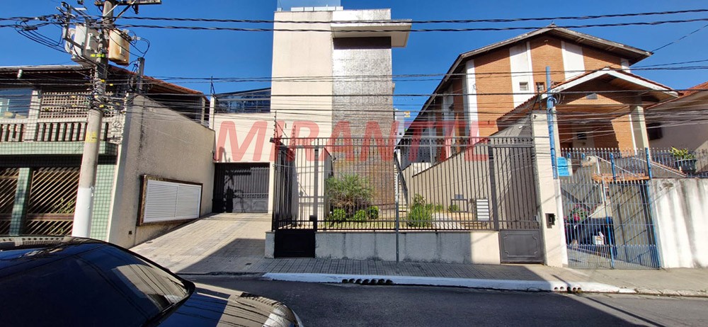 Cond. fechado de 325m² com 3 quartos em Santa Terezinha