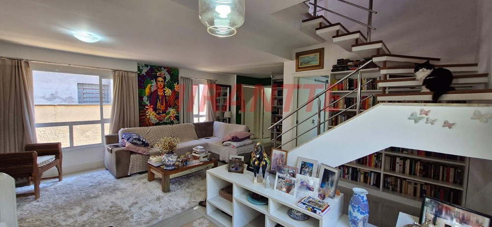 Cond. fechado de 325m² com 3 quartos em Santa Terezinha