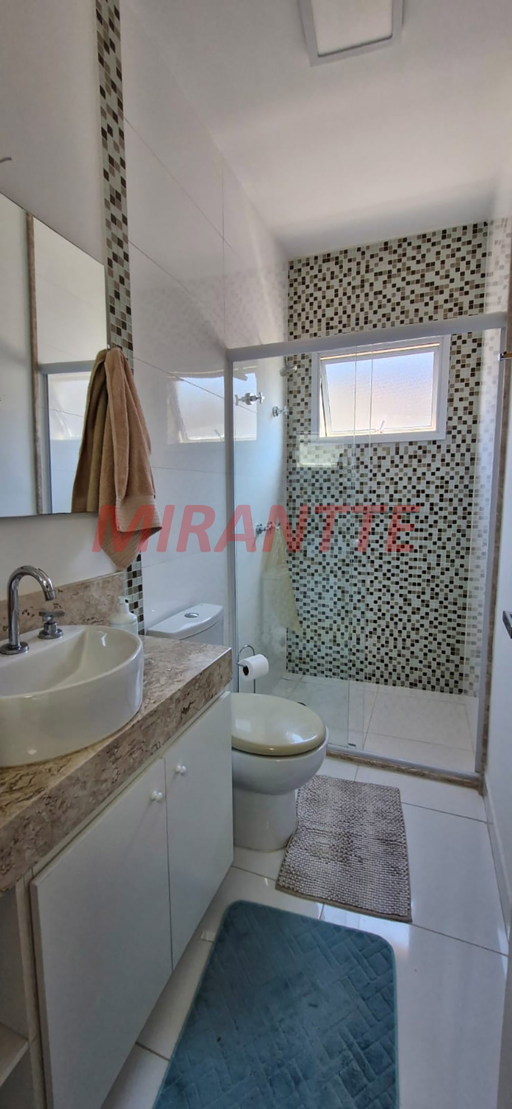 Cond. fechado de 325m² com 3 quartos em Santa Terezinha
