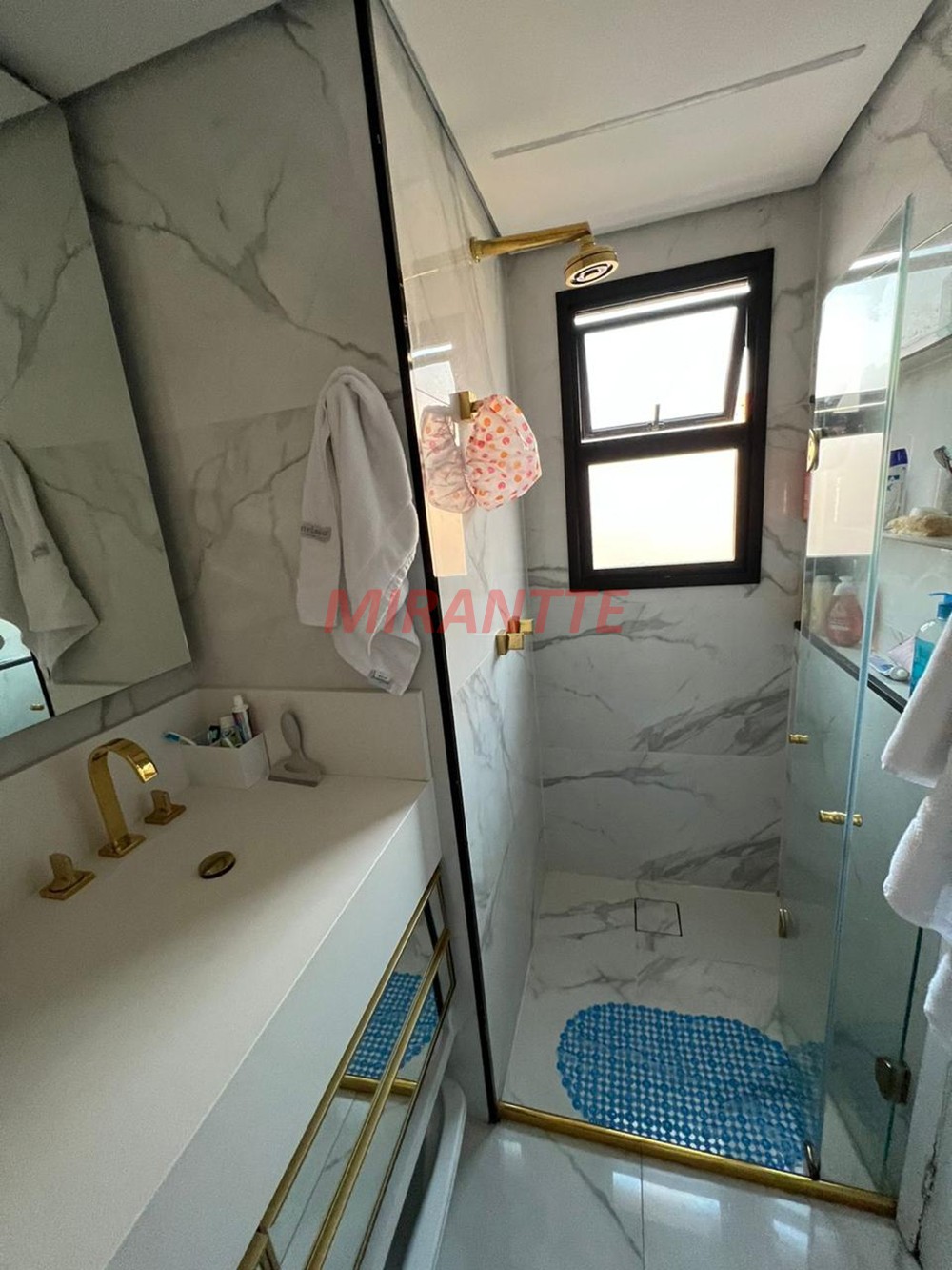 Apartamento de 81m² com 1 quartos em Santa Teresinha