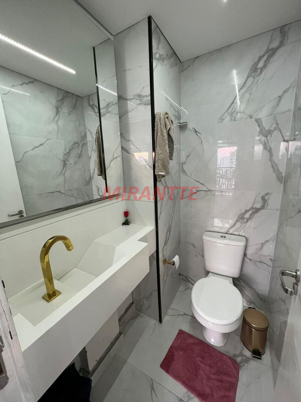 Apartamento de 81m² com 1 quartos em Santa Teresinha