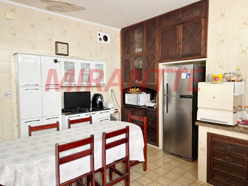 Casa terrea de 166m² com 3 quartos em Casa Verde Alta