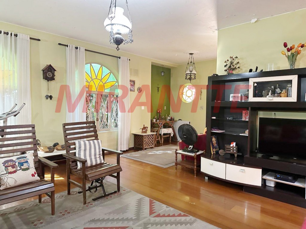 Casa terrea de 166m² com 3 quartos em Casa Verde Alta
