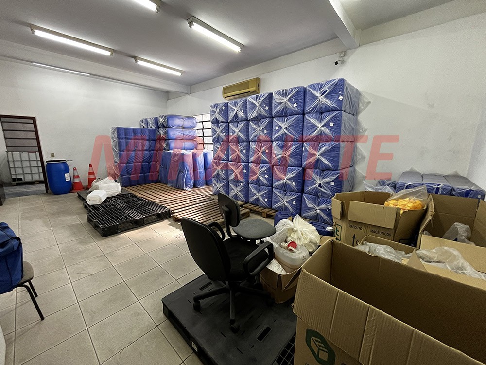 Galpao de 923m² em Limão