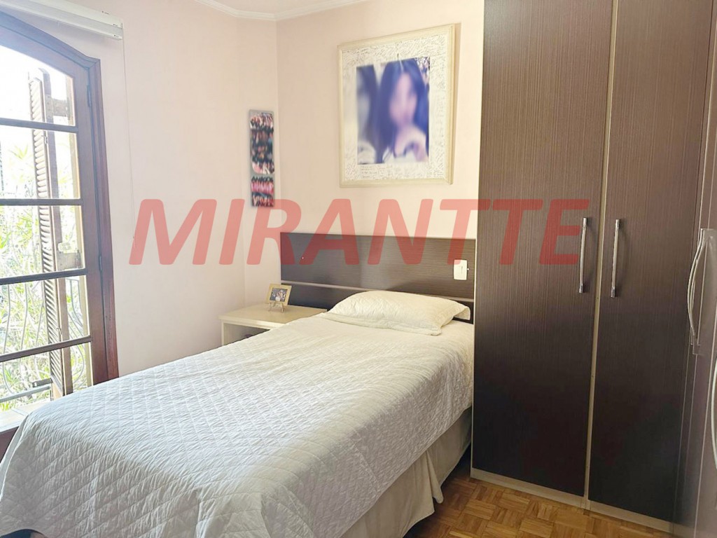 Sobrado de 203m² com 3 quartos em Santana