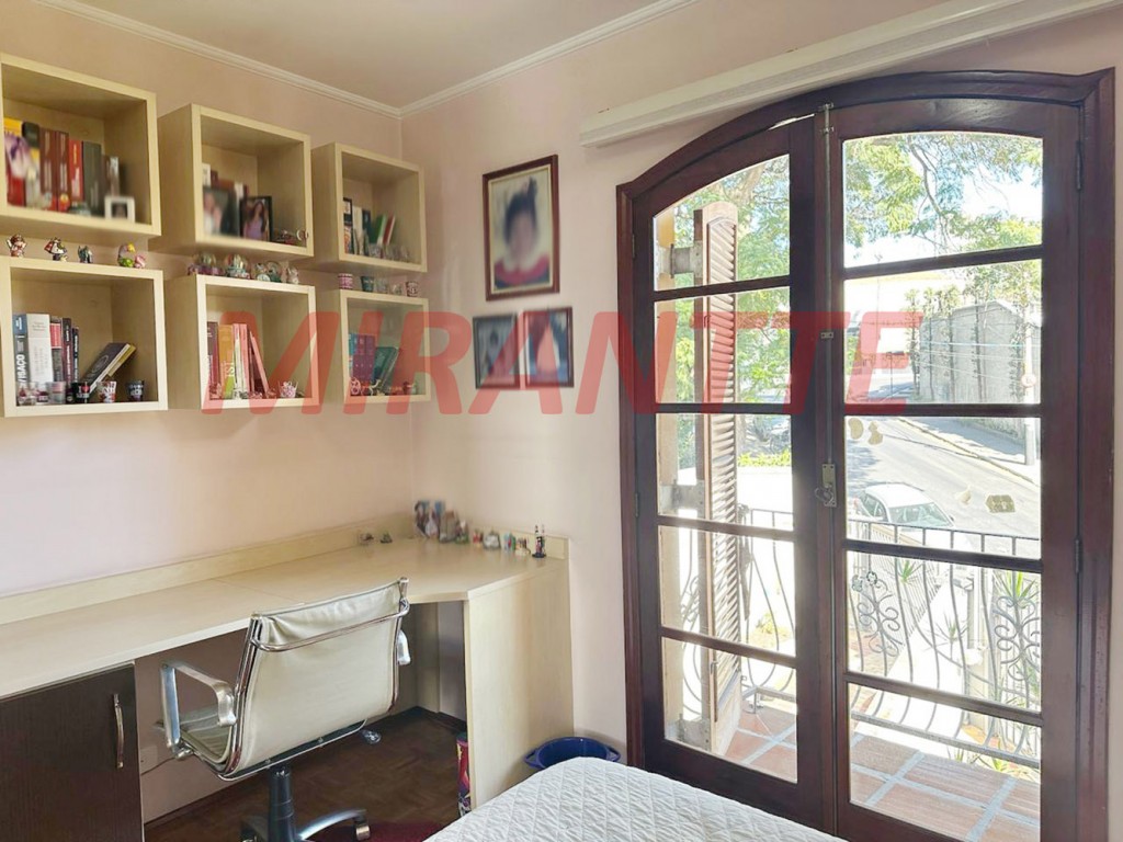 Sobrado de 203m² com 3 quartos em Santana