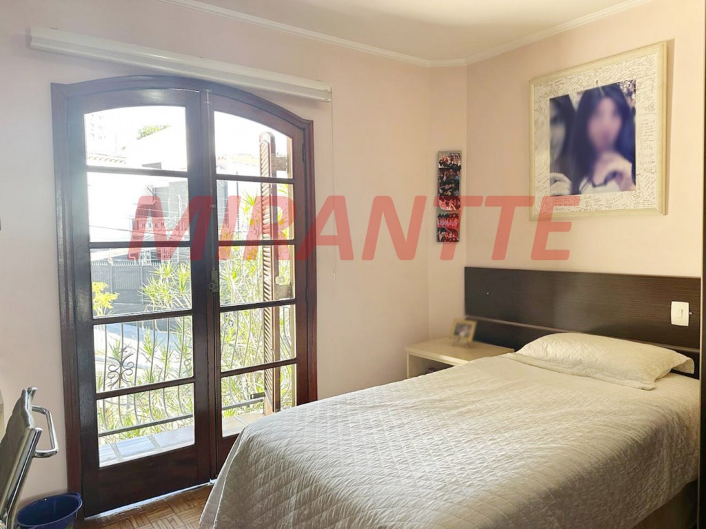 Sobrado de 203m² com 3 quartos em Santana