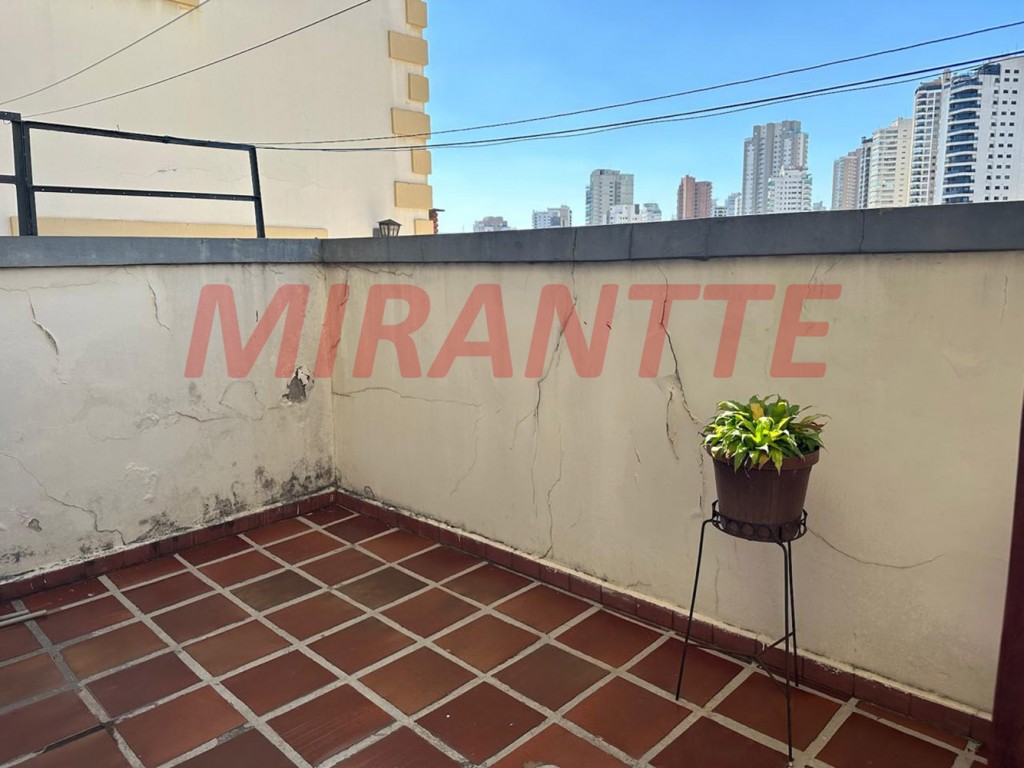 Sobrado de 203m² com 3 quartos em Santana