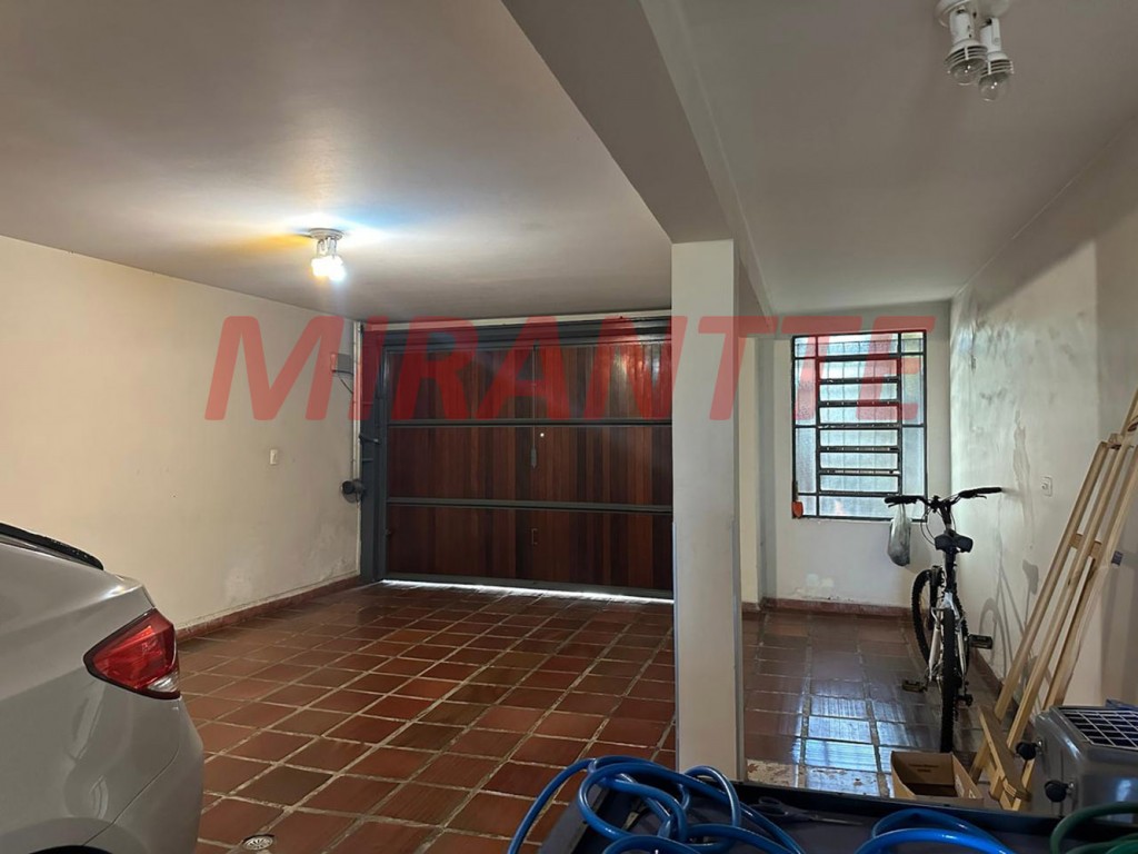 Sobrado de 203m² com 3 quartos em Santana
