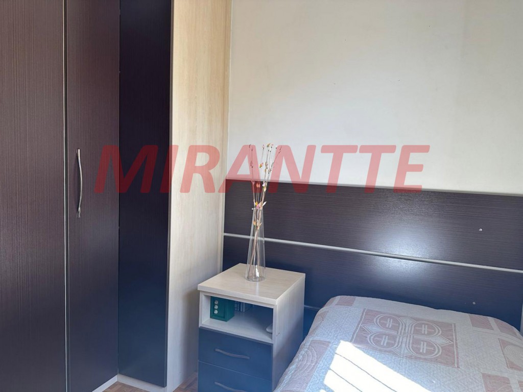 Sobrado de 203m² com 3 quartos em Santana