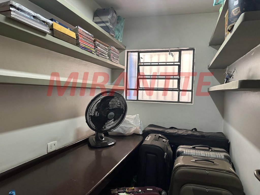 Sobrado de 203m² com 3 quartos em Santana