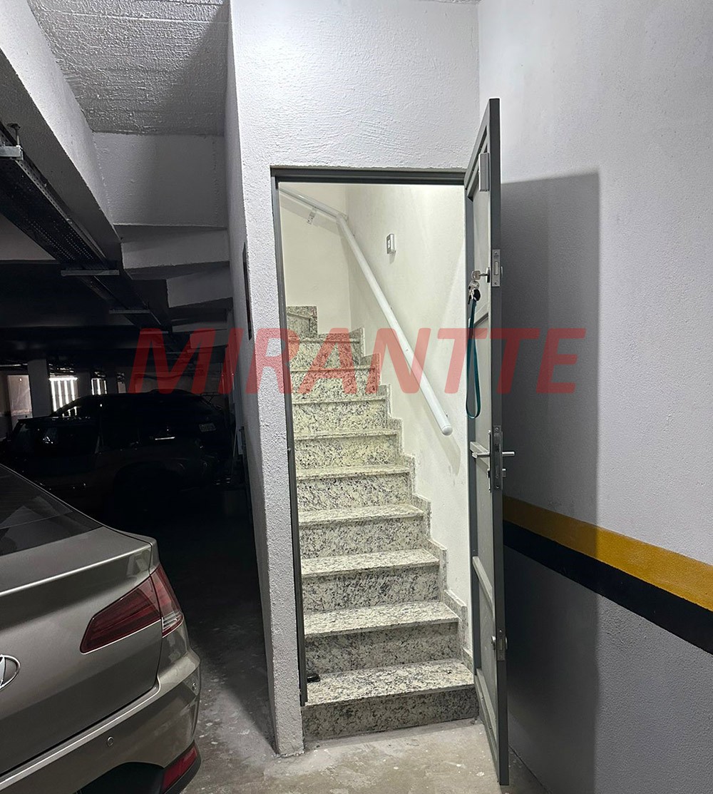 Cond. fechado de 80m² com 3 quartos em Vila Nova Mazzei