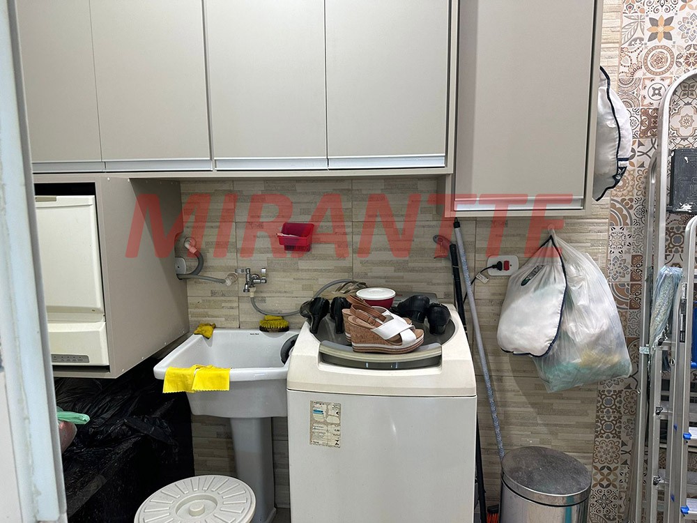 Cond. fechado de 80m² com 3 quartos em Vila Nova Mazzei
