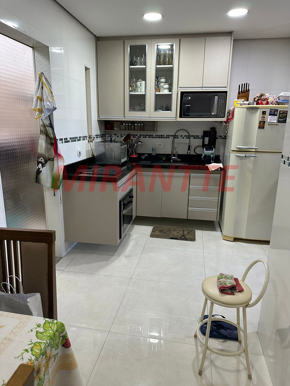 Cond. fechado de 80m² com 3 quartos em Vila Nova Mazzei