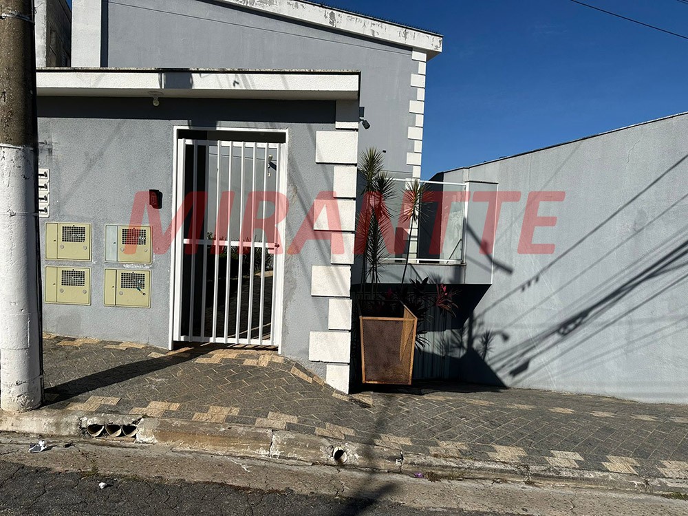 Cond. fechado de 80m² com 3 quartos em Vila Nova Mazzei