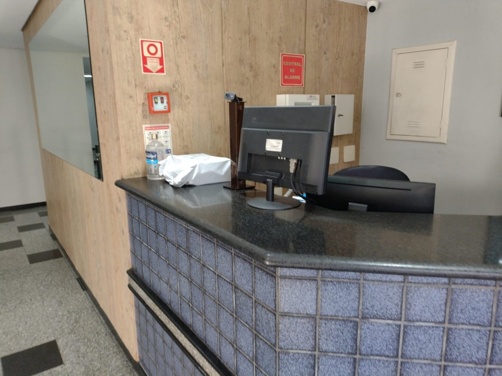 Conjunto comercial em Santana