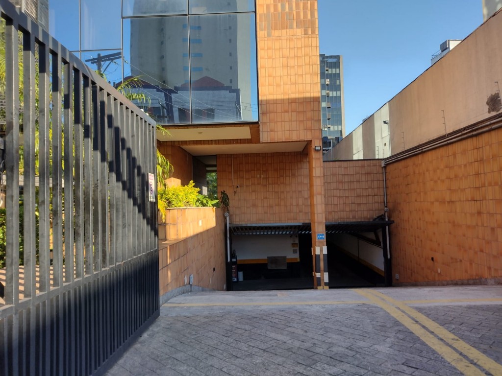 Conjunto comercial em Santana