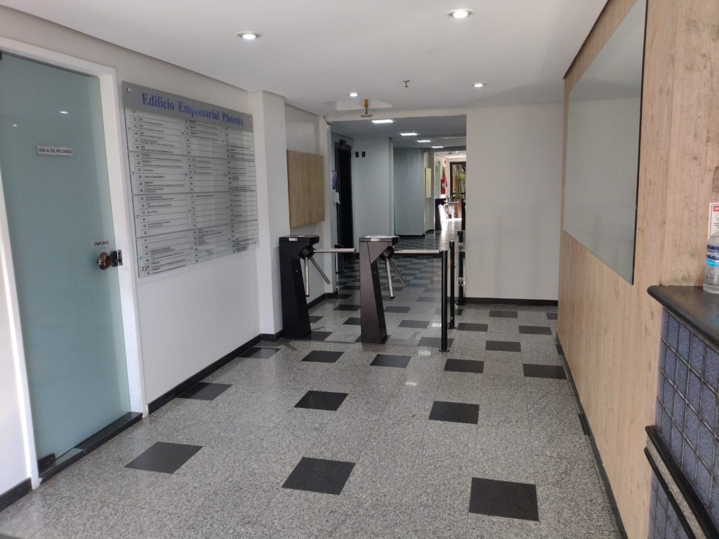 Conjunto comercial em Santana