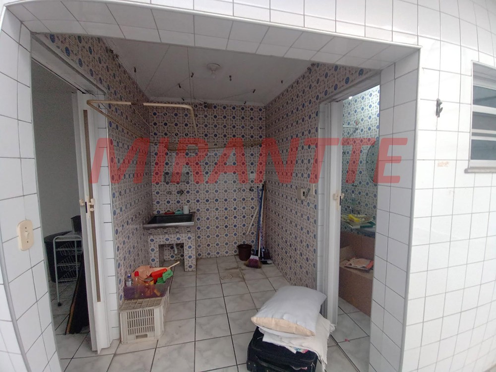 Sobrado de 190m² com 3 quartos em Santana