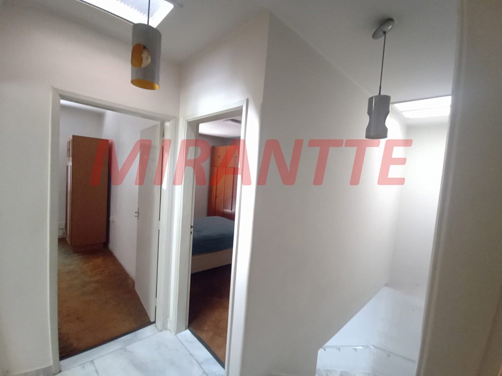 Sobrado de 190m² com 3 quartos em Santana