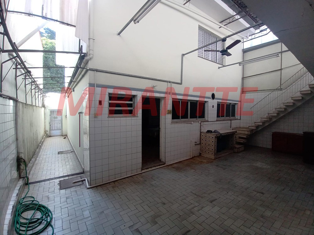 Sobrado de 190m² com 3 quartos em Santana
