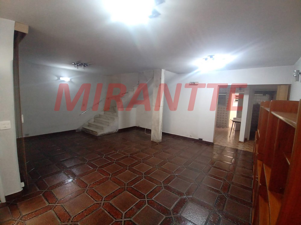 Sobrado de 190m² com 3 quartos em Santana