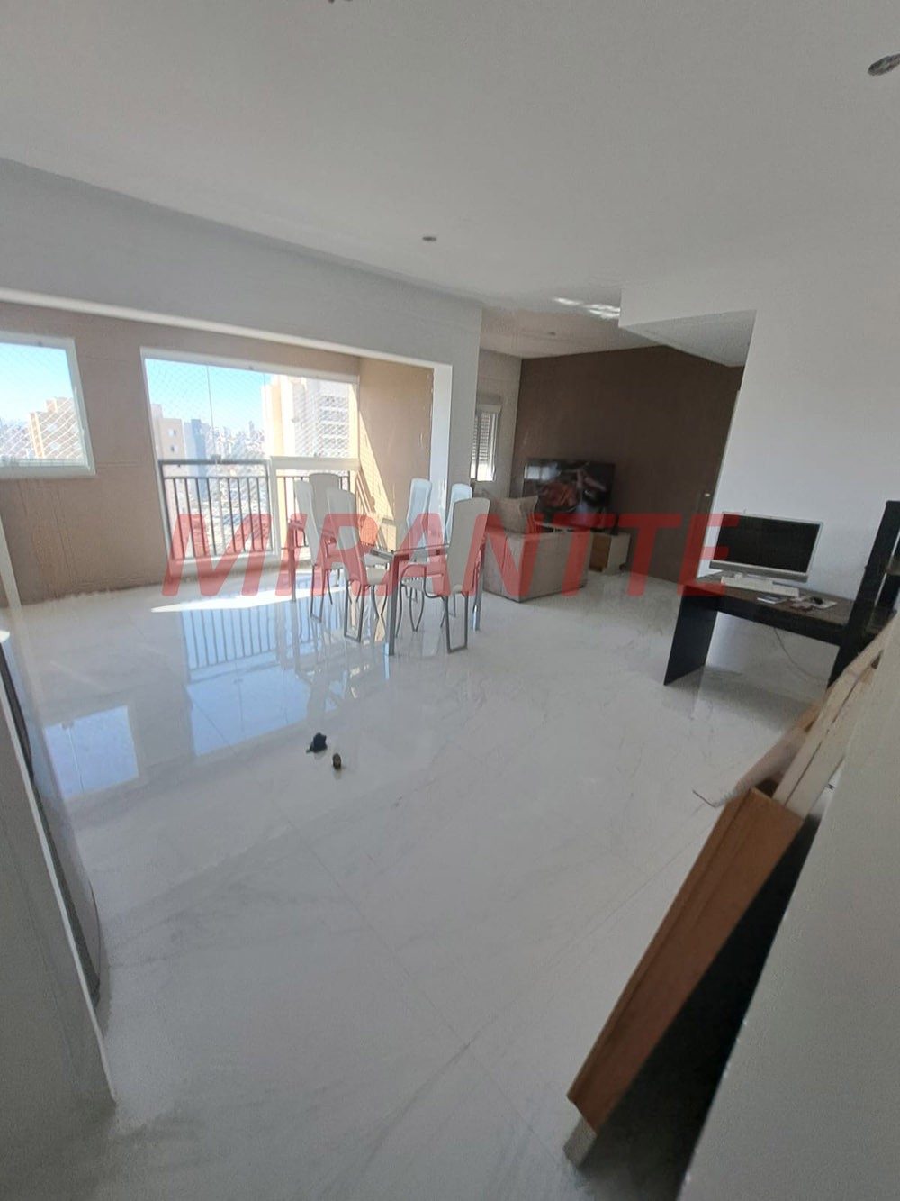 Apartamento de 60m² com 2 quartos em Limão